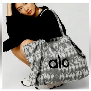 Alo Yoga Fitness Gym Casual Tie Dye Gray Shopper Shoulder Tote Bag Large